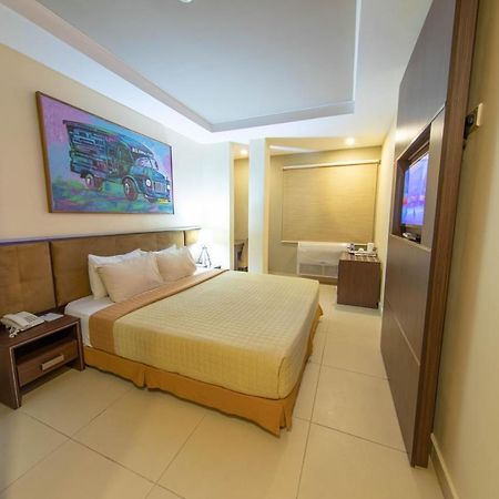 Frankie'S Foods And Rooms Accra Bagian luar foto