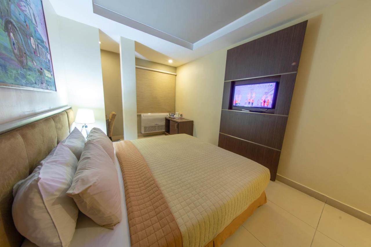 Frankie'S Foods And Rooms Accra Bagian luar foto