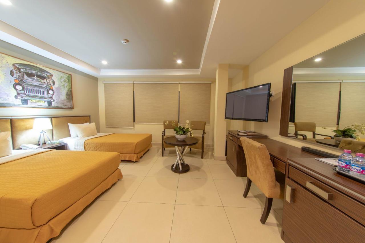 Frankie'S Foods And Rooms Accra Bagian luar foto
